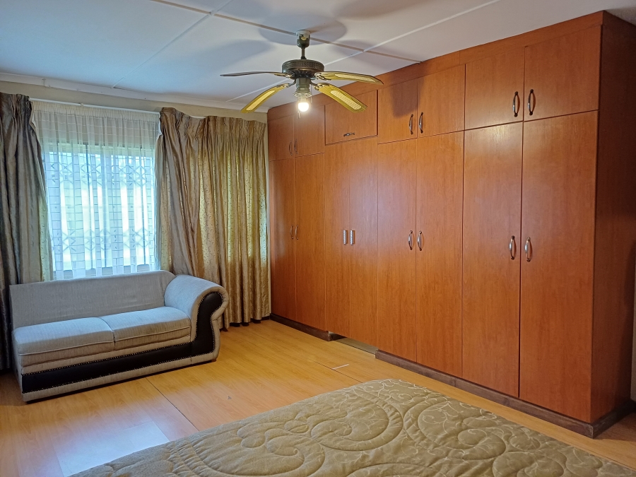 To Let 3 Bedroom Property for Rent in Sunnyridge Eastern Cape